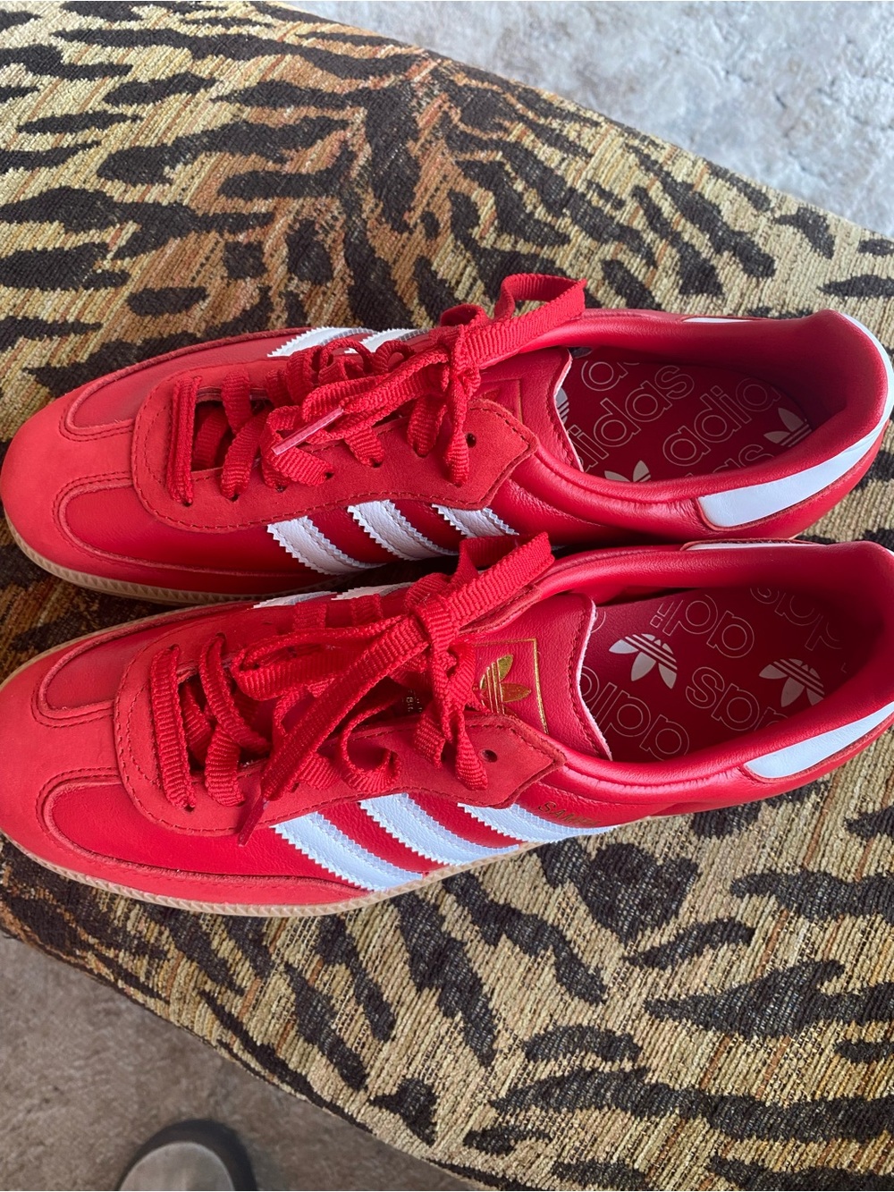 Brand new adidas Samba Red/White Lace-Up sneakers. US 7.5 - Picture 3 of 6